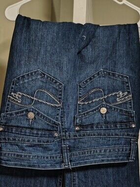 Dark Blue Women's s Jeans with Back Pocket Embroidery